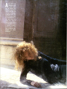 Collezione_Turbeville_Vogue_Italia_September_02_1984_07.thumb.png.70b20ce1e11747abe9a0f0eb2137a0c5.png