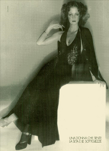 Donna_Lategan_Vogue_Italia_December_1973_07.thumb.png.cf8c1e767f381b052f619ce375cacb65.png