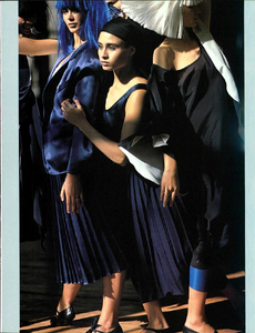 Elgort_Vogue_Italia_May_1984_10.thumb.png.ba4073878c54f6a796aac8734a73e4f8.png