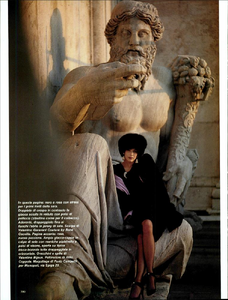 Elgort_Vogue_Italia_September_02_1984_09.thumb.png.f24166a35510f80bfd94652b893340e9.png