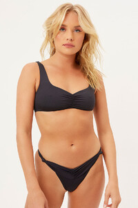 FrankiesBikinis-DexterBottom-Black-Back-2.thumb.jpg.dc317f40e6c9da0be32f3fa7746ea8f3.jpg