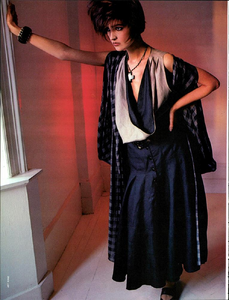 Kane_Vogue_Italia_January_1984_03.thumb.png.0e7efe8b927319c881613db70e1fb4dd.png