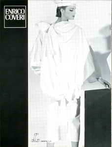 Lamy_Enrico_Coveri_Spring_Summer_1984_08.thumb.png.b07f21ee3946709f8bed02200875c661.png