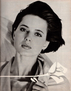 LancomeProgresAdGraziaIT110384no2246b.thumb.jpg.3b4c37c7bb5de0127f668a7d16cf2aba.jpg