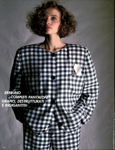 Lategan_Vogue_Italia_January_1984_03.thumb.png.157b3bc96b5e1ed1bcb34e0d9cb48b2d.png