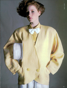 Lategan_Vogue_Italia_January_1984_12.thumb.png.0be63e0f5e8e08f463debaf4e73dfd0f.png