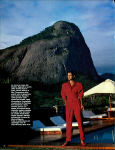 McKinley_Vogue_Italia_May_1984_02.thumb.png.dd4b927e92494b8e84644e77ecaa3532.png