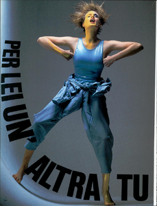 Meisel_Vogue_Italia_January_1984_01.thumb.png.d5eed5976e33dd680168b3436f1c4ee9.png