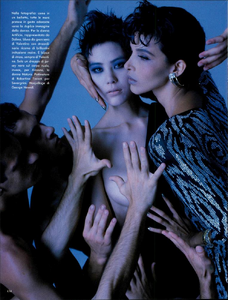 Sei_Omaggi_Vogue_Italia_September_1984_02_11.thumb.png.e5a751c08fe03d8081daa52a2b71c0d3.png