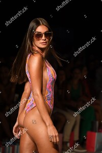 Shutterstock_13034171ha.jpg