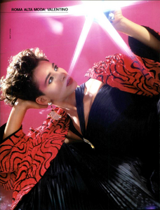 Stern_Vogue_Italia_September_02_1984_01.thumb.png.df8fe94866effdf084b672899e681f5b.png