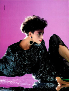 Stern_Vogue_Italia_September_02_1984_03.thumb.png.12578d1456e23f40f9da2c6bbd4a3aad.png