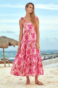 Tabitha-pink-3.jpg