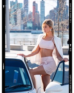 alexandra2.thumb.jpg.474b3e9c16d6118c450dde072b854964.jpg