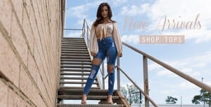 b2104791fb344a6784cf7c109f466f6a25c7d0ab_urban_sport_new_arrivals_gingham_crop_top.thumb.jpg.4a3ffd0b91df83c9e14b61612d0b50c9.jpg