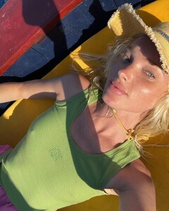 hoskelsa_297654015_1099282457679910_8624389098017509200_n.jpg