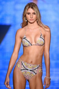 luli-fama-show-miami-swim-fashion-week-spring-summer-2019-6.jpg