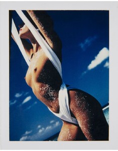 marco_glaviano-harper-s-bazaar-4-polaroid_collection_1970_2000-10_7x8_5cm_1.jpg