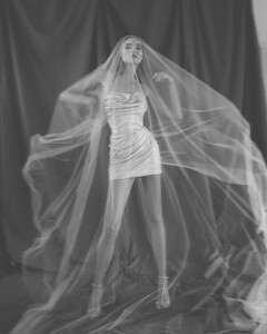 ninarajak_bridal_277551539_5065268383588311_505960902612369938_n.jpg