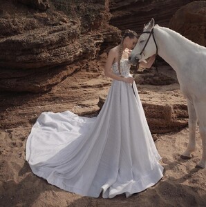 sarah.shawah.couture_275086137_382410646744422_3695571803432776591_n.jpg