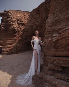 sarah.shawah.couture_275572102_3239084062989464_1545927846220786243_n.jpg