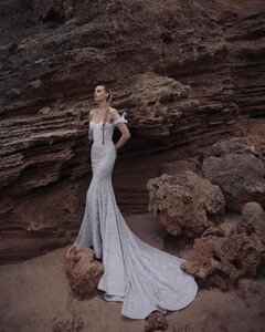 sarah.shawah.couture_275645627_659523931964418_8382308885657643689_n.jpg