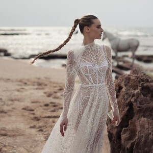 sarah.shawah.couture_275889229_1682339585449732_3551131184276894305_n.jpg