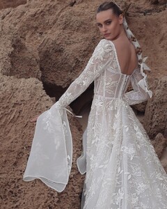 sarah.shawah.couture_275890577_338222134784995_3577324454878952086_n.jpg