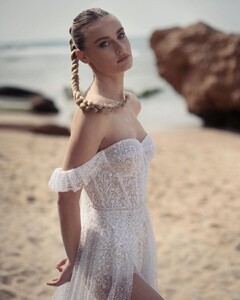 sarah.shawah.couture_276957708_1870740603315500_1979751380898052692_n.jpg