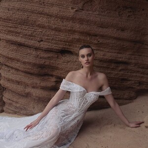 sarah.shawah.couture_278385129_1035900400341837_4031593179067460812_n.jpg