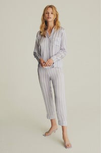 silk-timeless-stripes-pyjama-suit-lilac-silk-pyjamas-house-of-silk-addtocart-house-of-silk-3400-13-B.thumb.jpg.548e543bc298ac83b10a9ebff069fe05.jpg