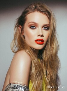 tendencia-de-maquillaje-verano-2019-mobile-03.jpg