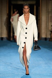 00007-Christian-Siriano-Spring-22-RTW-credit-gorunway.jpg