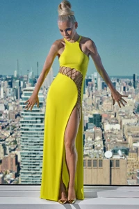 00023-dundas-spring-2023-ready-to-wear-credit-sebastian-faena.webp