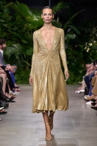 00039-michael-kors-spring-2023-r.jpg