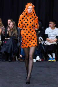 00044-richard-quinn-spring-2023-ready-to-wear-credit-gorunway.webp