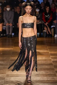 00045-koche-spring-2023-ready-to-wear-credit-gorunway.thumb.webp.9c28be455e289d016f705aee5fd75890.webp