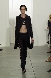 1046531838_HelmutLang2001WomenRTW74.thumb.jpg.d3a45d7fa7ed9b2869025a30dbb06924.jpg