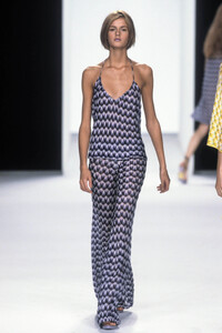 1147471689_MissoniSpring20001.thumb.jpg.b6daaa07f364177ef38efea6d4b4586a.jpg