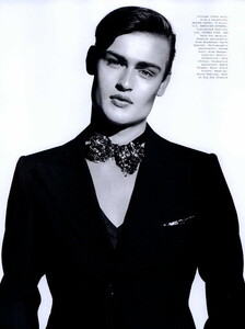 1235764889_Douglas-Booth-for-GQ-Style-UK04.thumb.jpg.410dc88e1a67be0b0dbdee7556270b48.jpg