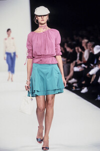 1285207097_MarcJacobs2001WomenRTW6.thumb.jpg.500f5e92fb4901132d520ccfaa982268.jpg