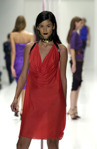 129878791_Fendi2001WomenRTW78.thumb.jpg.df808c89730dfc1d4f59189b207d22b0.jpg