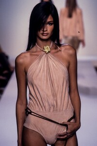 1327893051_VictorAlfaro2001WomenRTW80.thumb.jpg.36e56fccdd44649fe0cb75abe79c3bdb.jpg