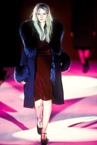 1382277329_carolynpark-chapmankh9729.thumb.jpg.2ddbef91d743e60cea944b60481abfb0.jpg