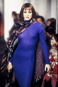 1401267479_Missoni1993WomenRTW34.thumb.jpg.9fe44f0574aa97f6c69b32ee262be3b6.jpg