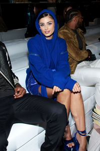 1534715632_TomFord-FrontRowBackstage-September2022NewYorkFashionWeek-TheShows2.png