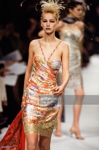 1548701060_speks97ungaro-HC-3.thumb.jpg.358c71f0ee84469a7c4701d65a7df819.jpg