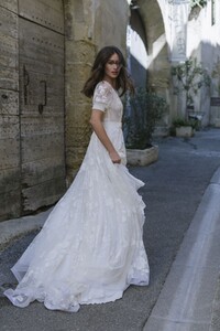 Lihi Hod Savannah wedding dress (1).jpg
