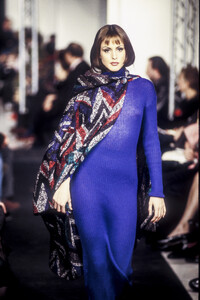 1582362720_Missoni1993WomenRTW33.thumb.jpg.8d92c32af171525b7722a5614e94808c.jpg