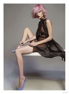 1727524339_Luchford_US_Harpers_Bazaar_March_2011_07.thumb.jpg.0868cd3f9d7553d574d7a321836535c1.jpg